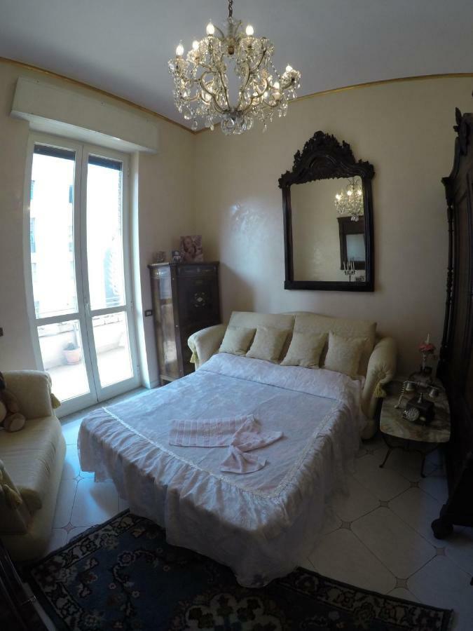 B&B Goldmund Nápoles Exterior foto