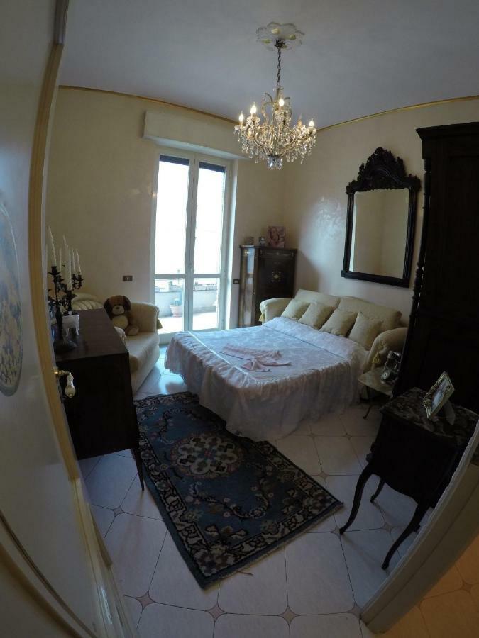B&B Goldmund Nápoles Exterior foto