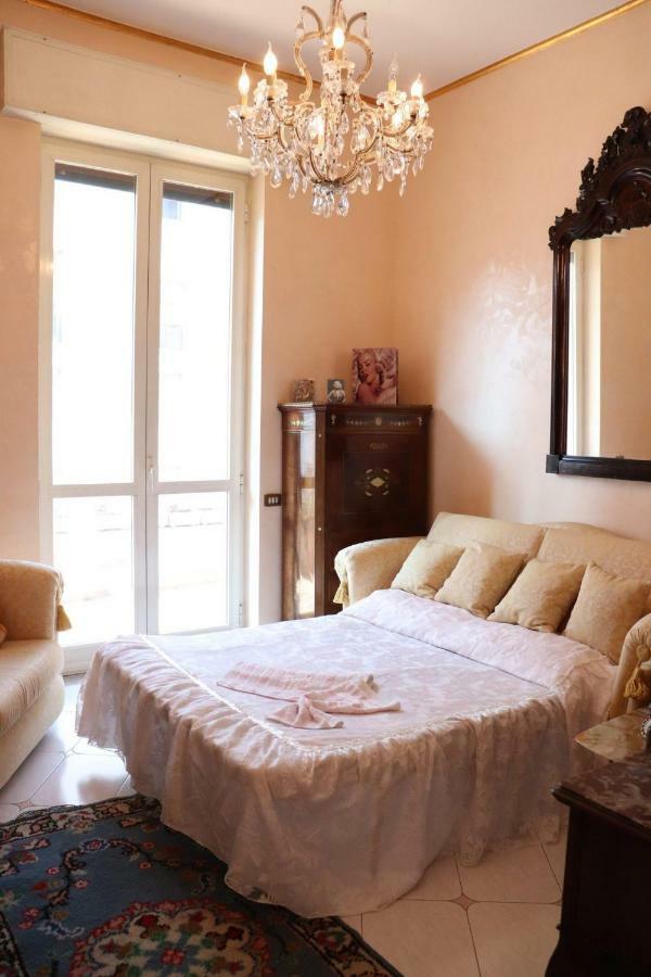 B&B Goldmund Nápoles Exterior foto